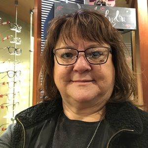 Meet your Posher, Vicki